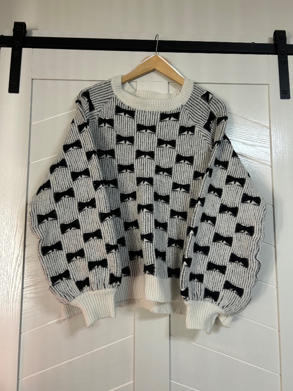 Only sweater - Picture 2 of 5